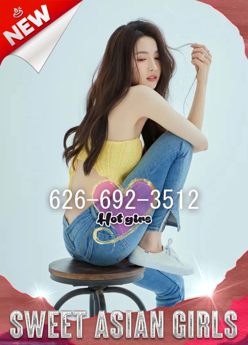 Sweet Girls  Working 11