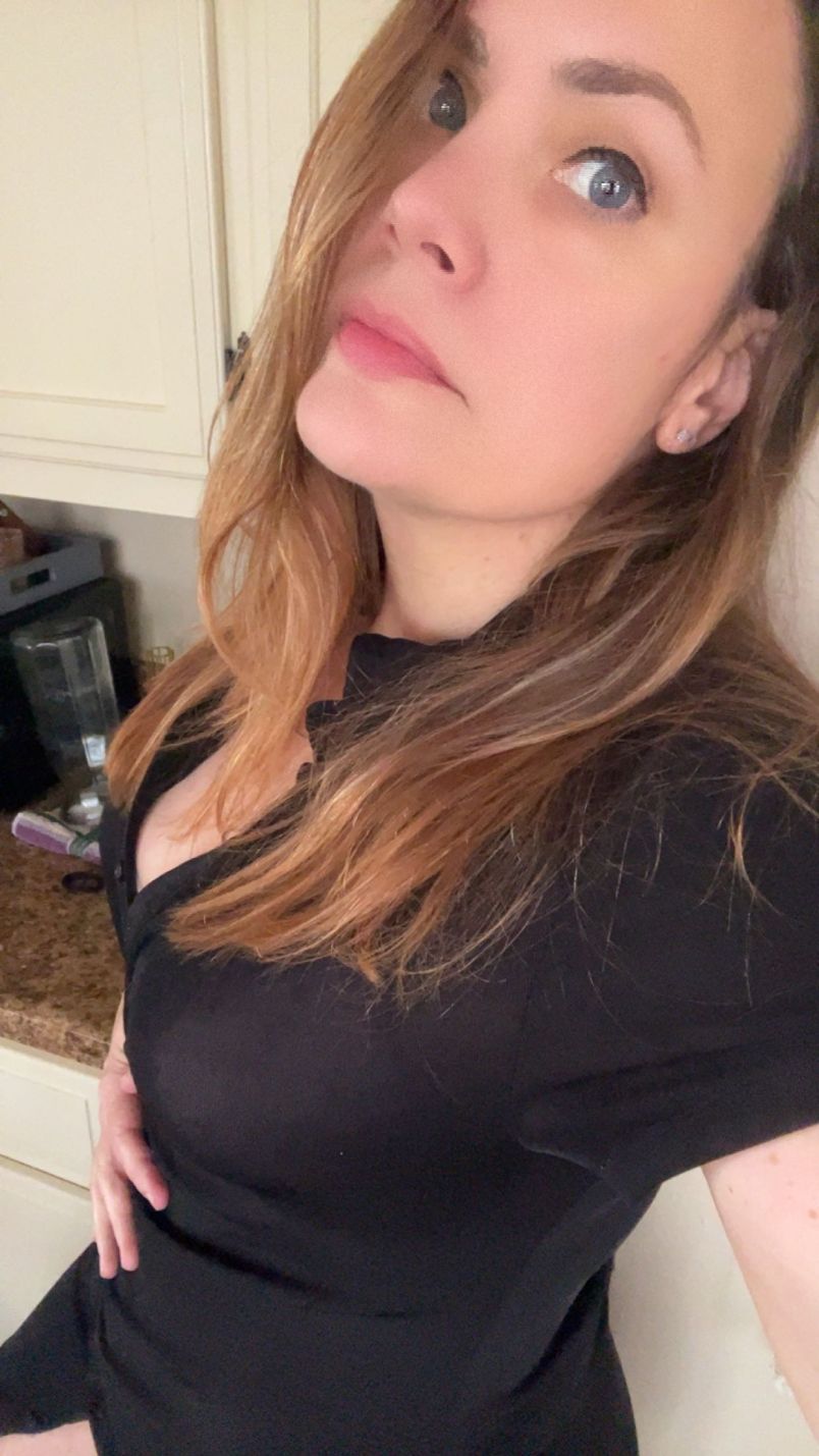 Curvyred 4