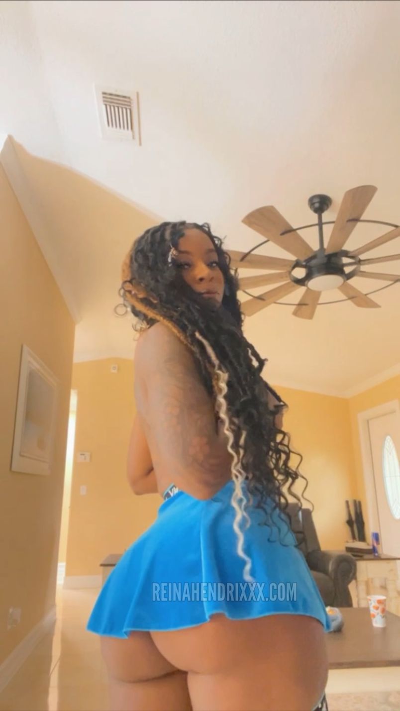Reina Hendrixxx 4