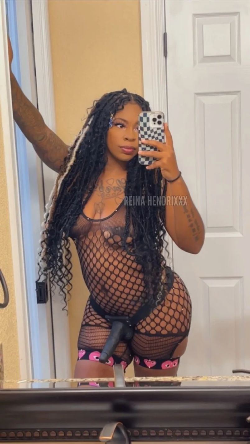 Reina Hendrixxx 1