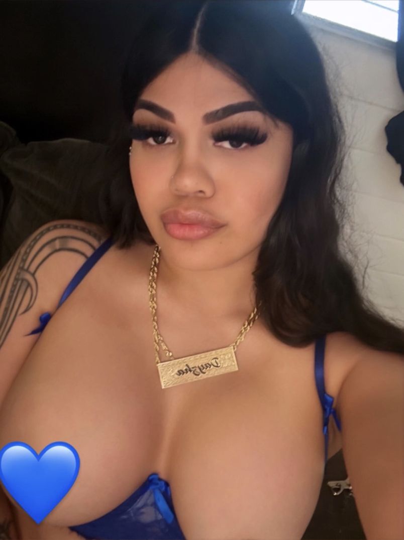 Hosting Makiki Alone 5