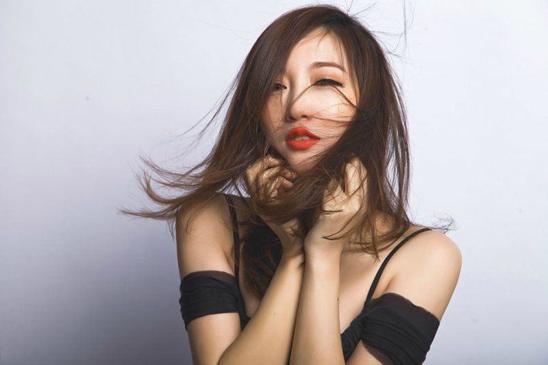 Asian Playmate Double 9