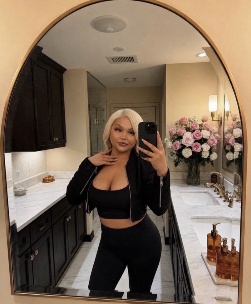 Ivy Monroe 2