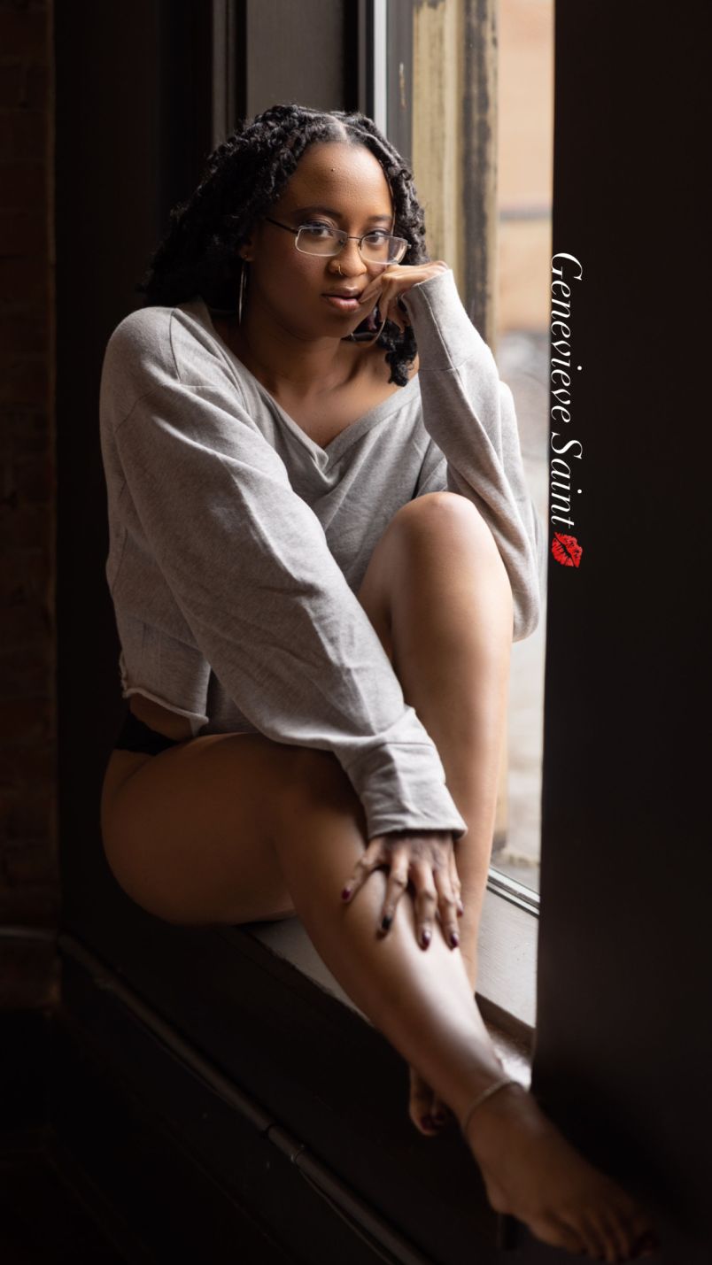 Genevieve Saint 6