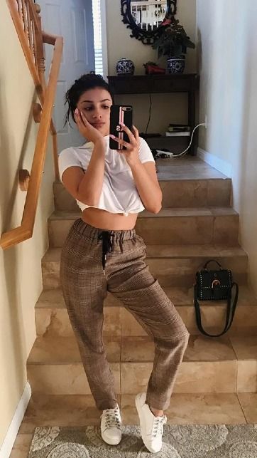 College Escorts 4