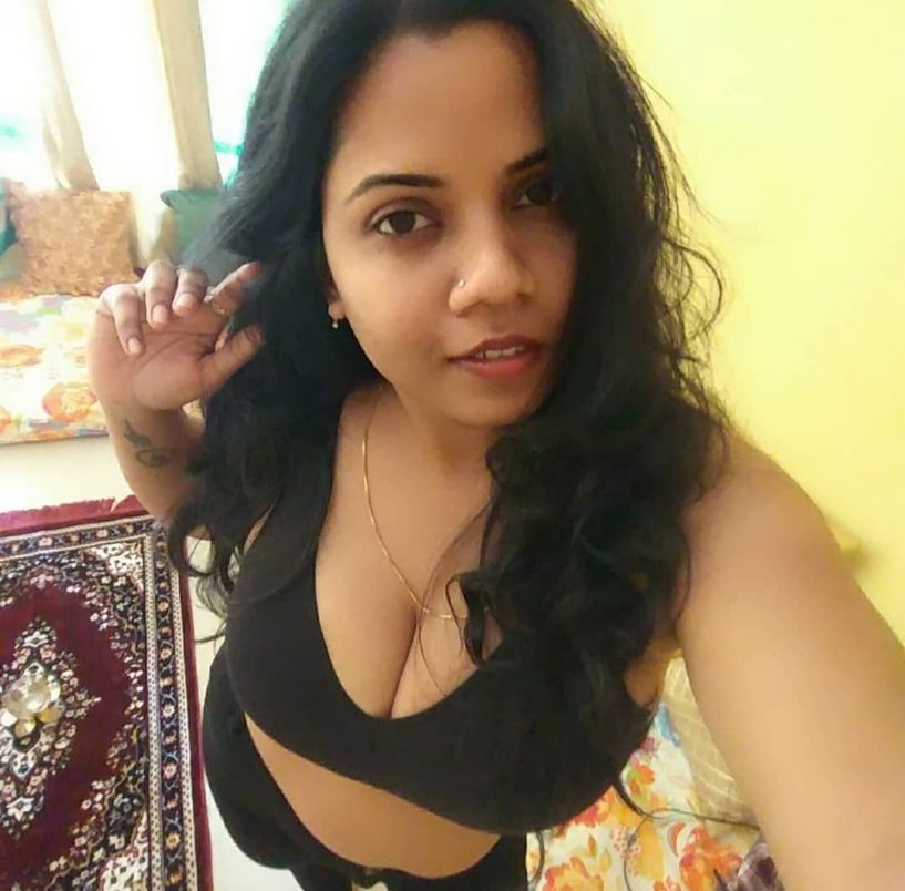 Riya Escorts Kochi 2