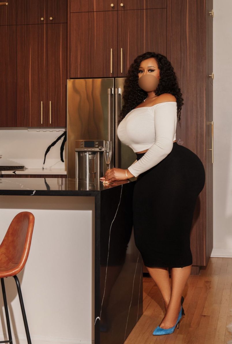 Claire Luxe 3