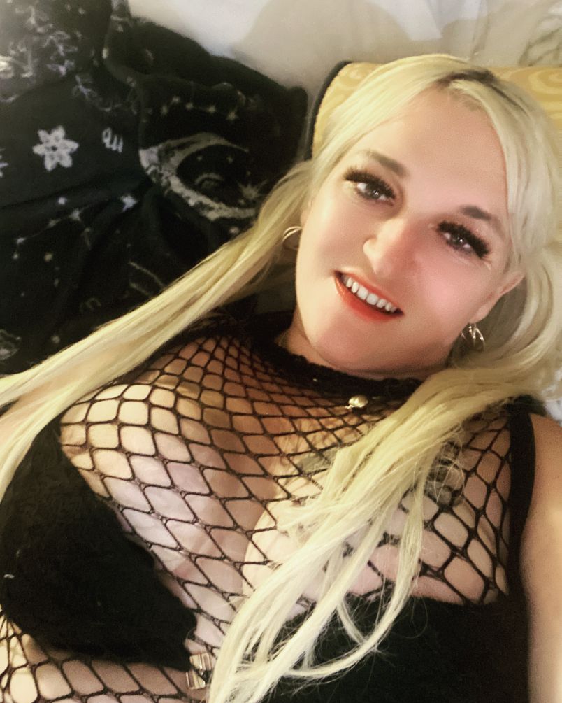 Addictive Chanelbluez 1