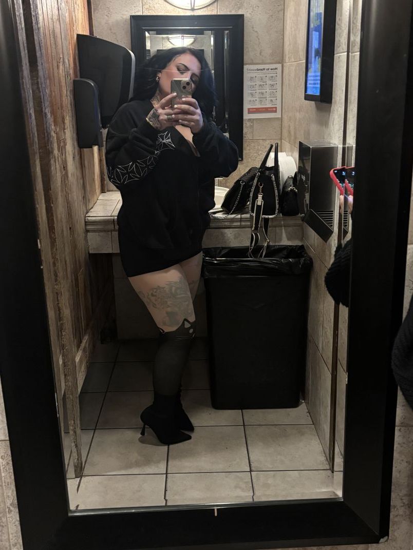 Sexy Lexy 1