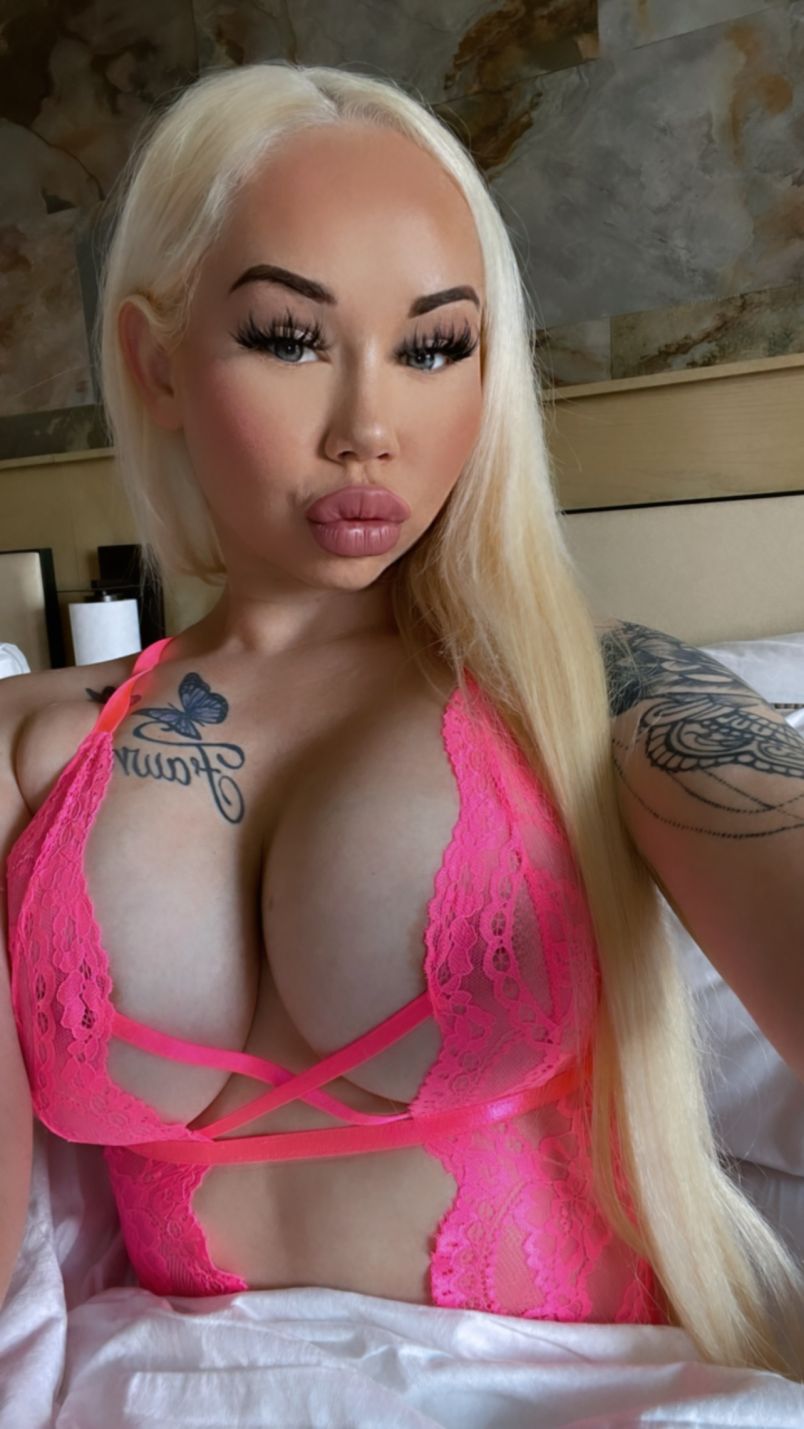 Seductive Classy Blon 7