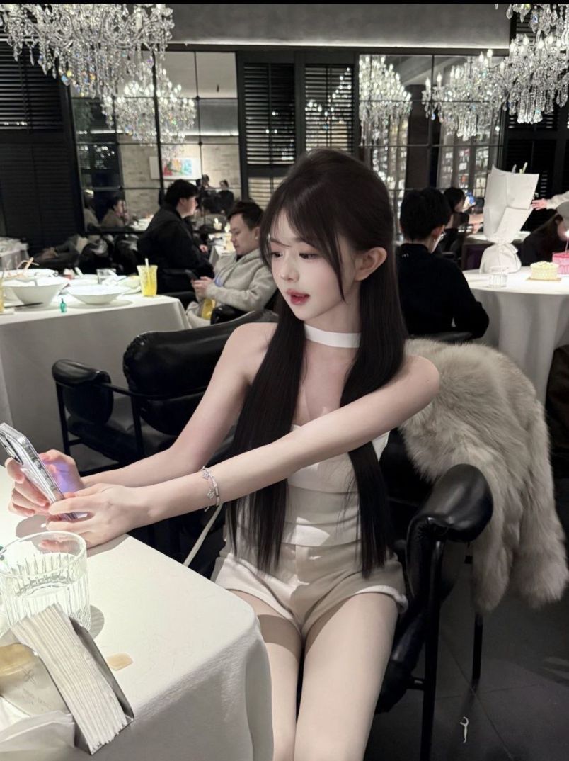 Roxanne 10