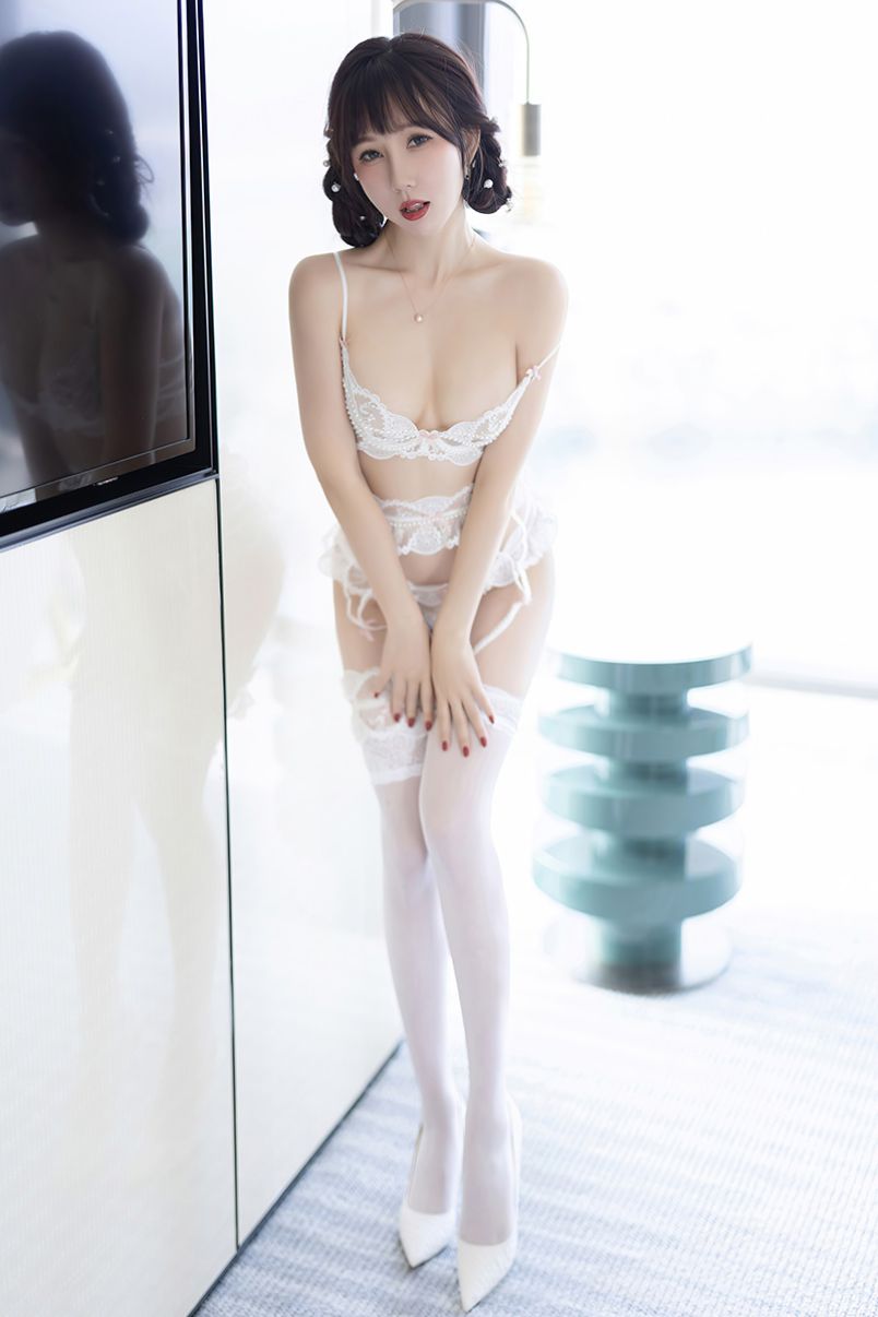 Leona 2