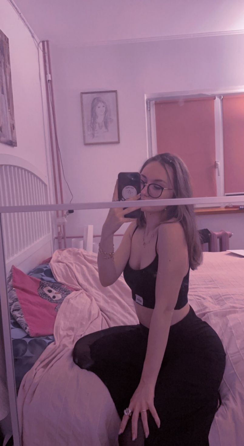 Lea Lily 4