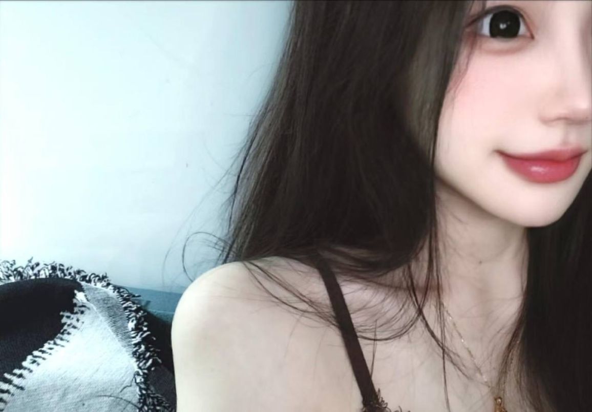 Apple And Sisiter 13