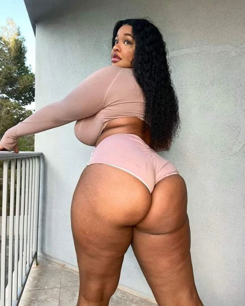 Nikitaxx Ebony 3