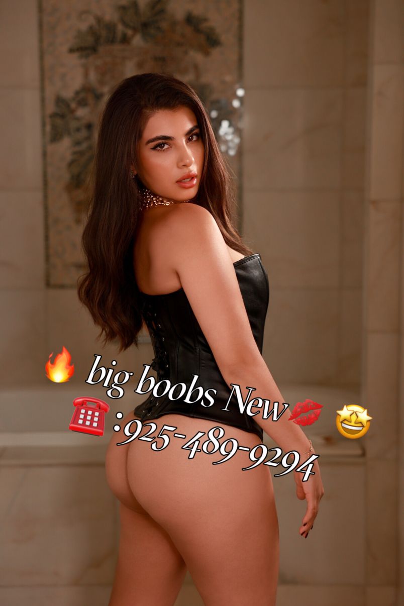 Big Boobs Doble F 6