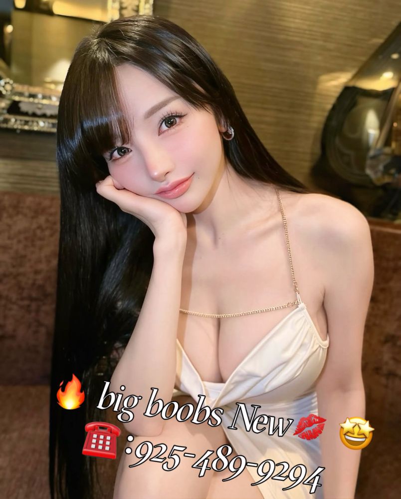 Big Boobs Doble F 8
