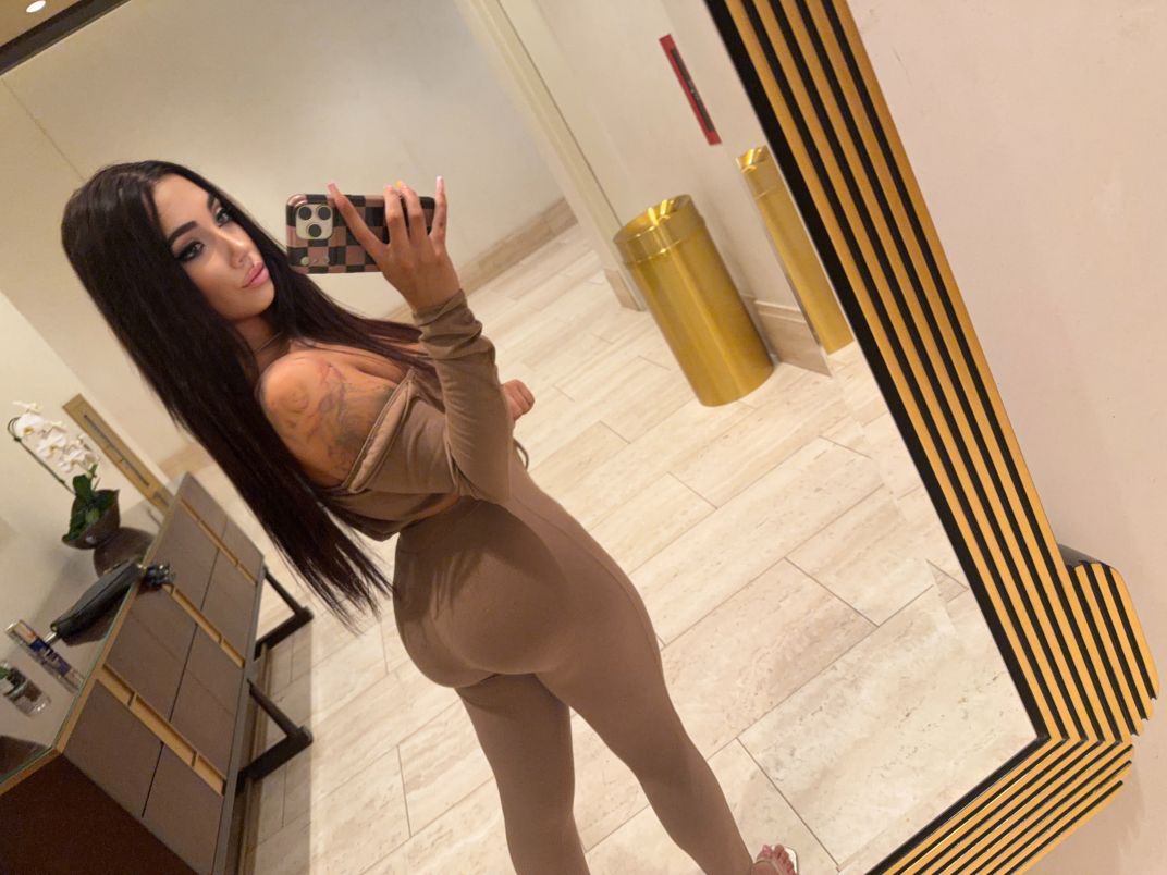 Alexis 1