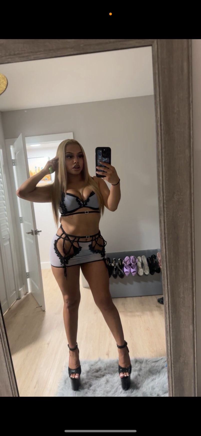 Camilla 9