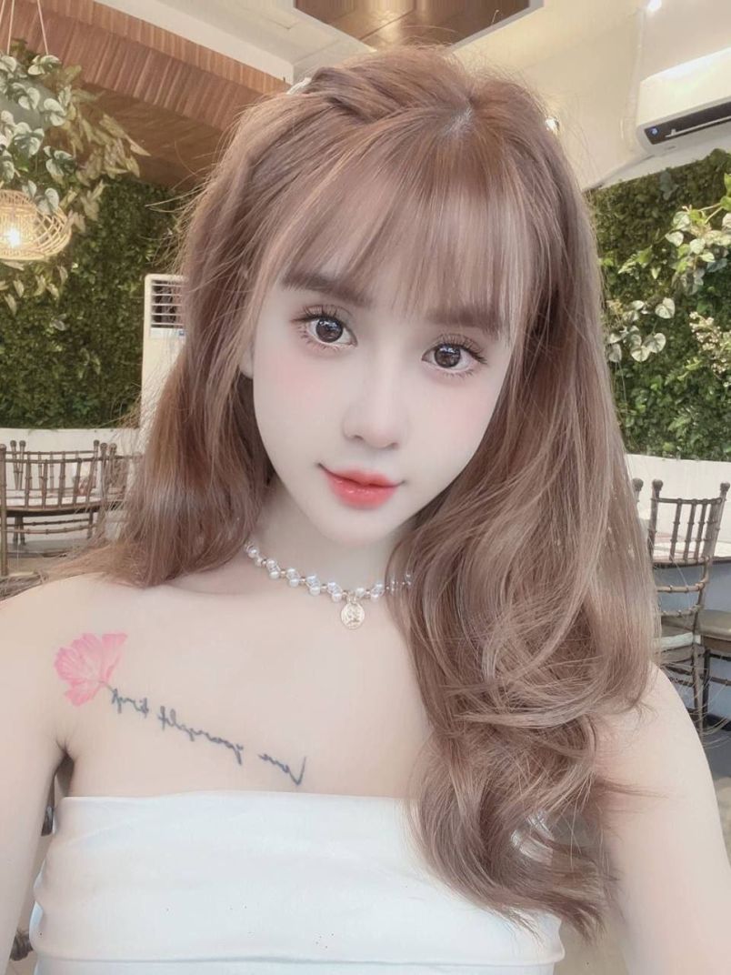 Esther 4
