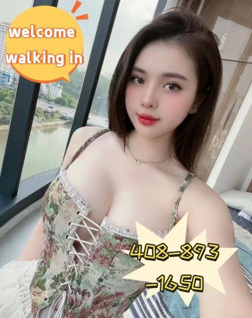 New Girl Welcome Walk 10