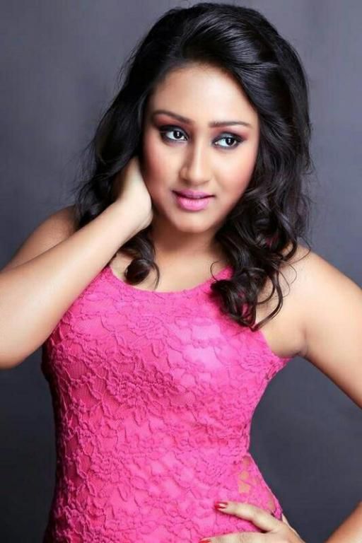 Bollywood Actress Esc 2