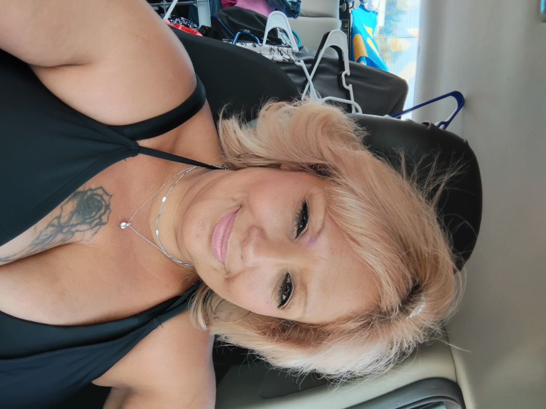 Chrissy 4