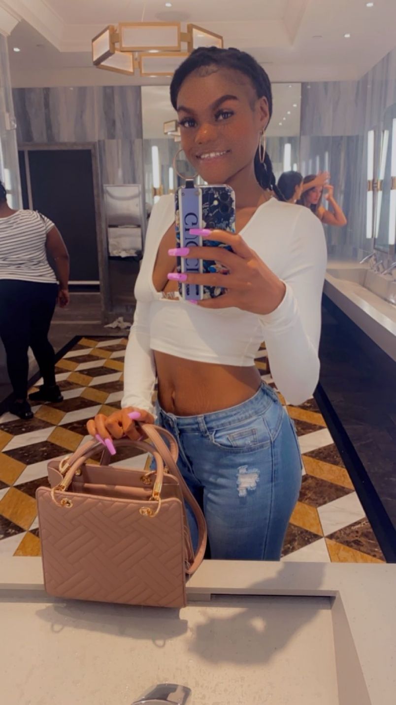 Sapphiree 6
