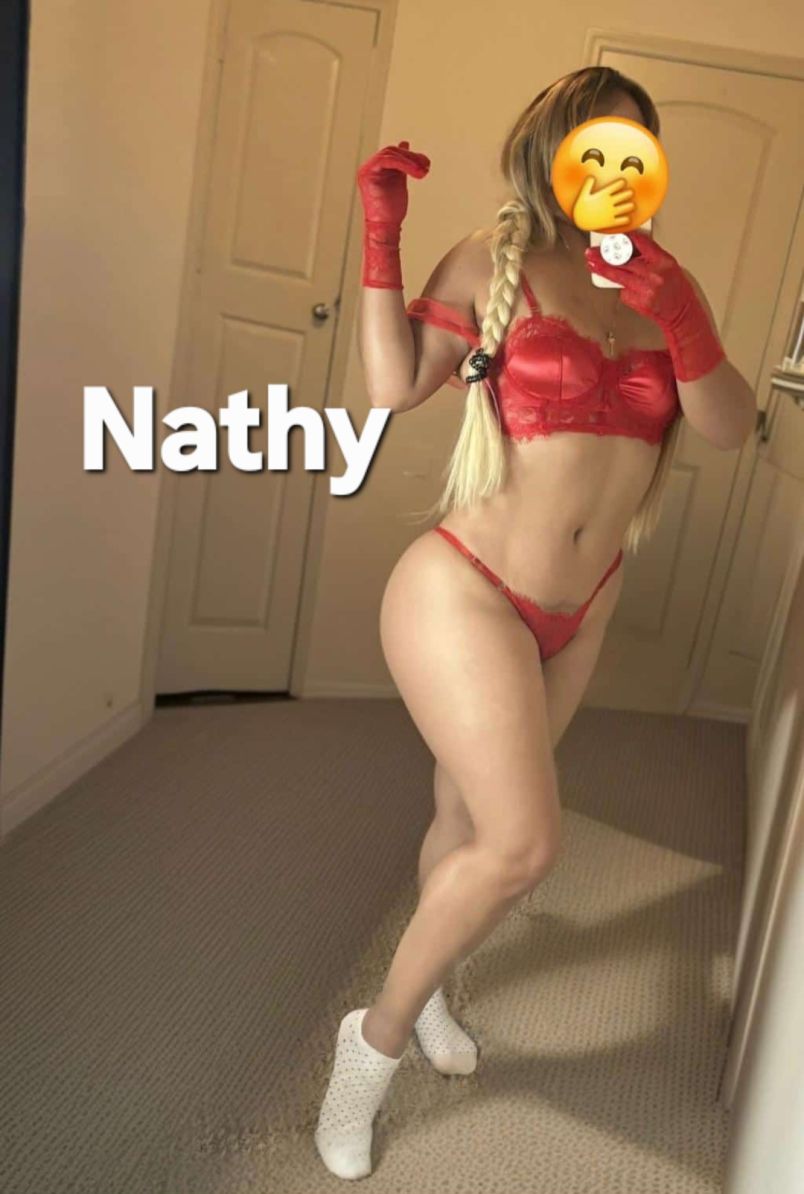 Nathy Curvy 1