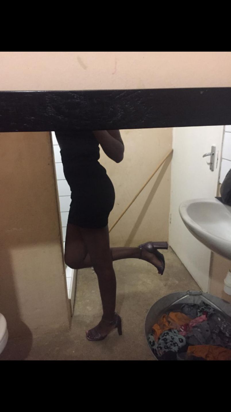 Escort Services Avail 2