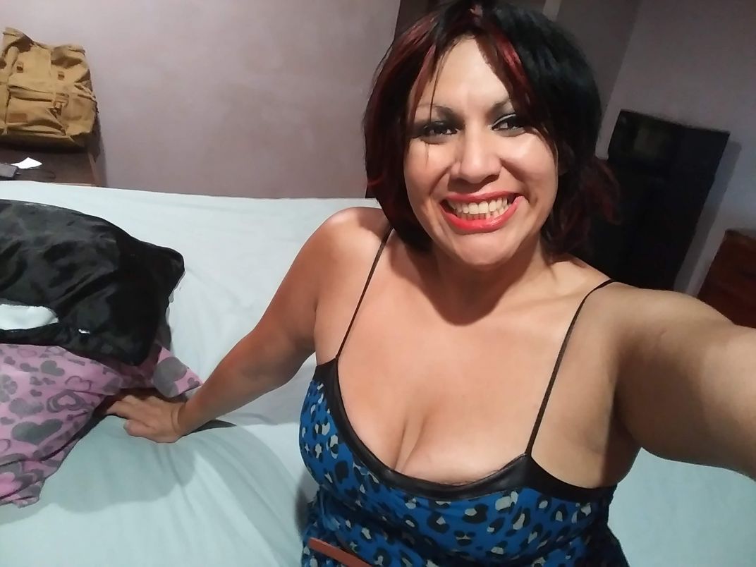 Janet Swallows 3