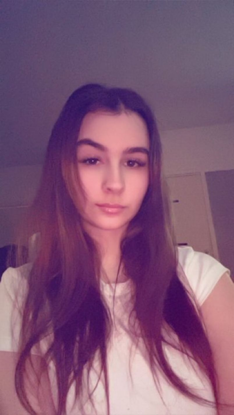 Evie 1