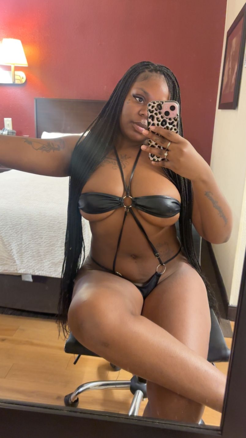Nicki Thick 7