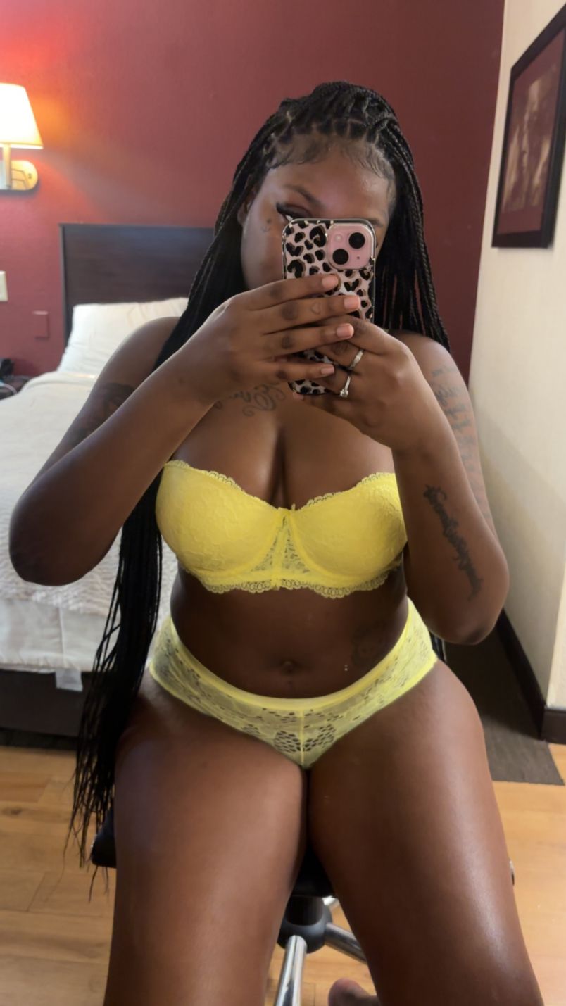 Nicki Thick 4