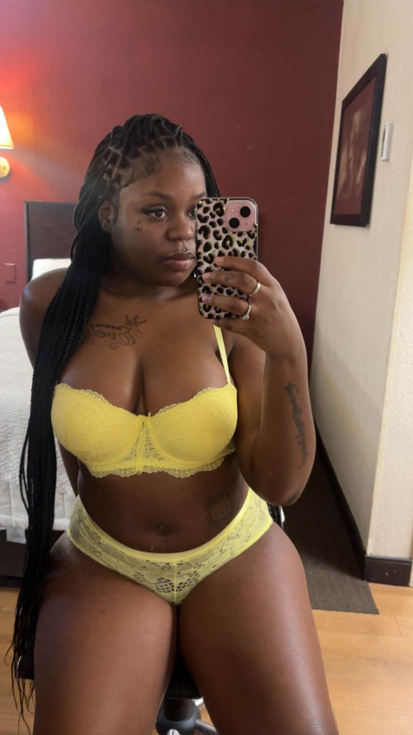 Nicki Thick 5