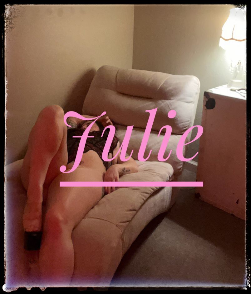 Julie 1