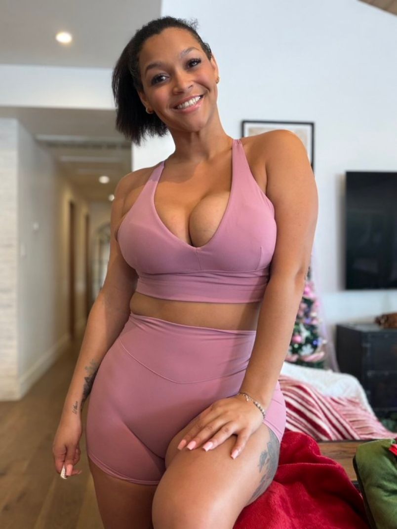 Ashlyn 7