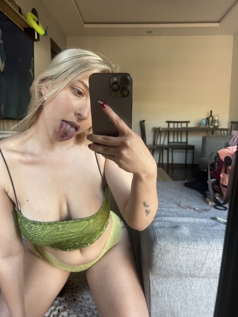 Rita The Top Notch 1