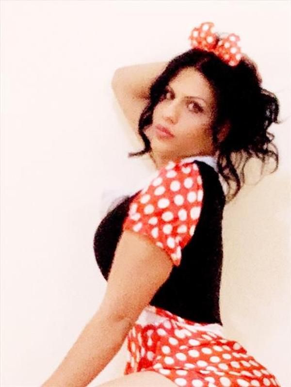 Brunette Afrodita She 2