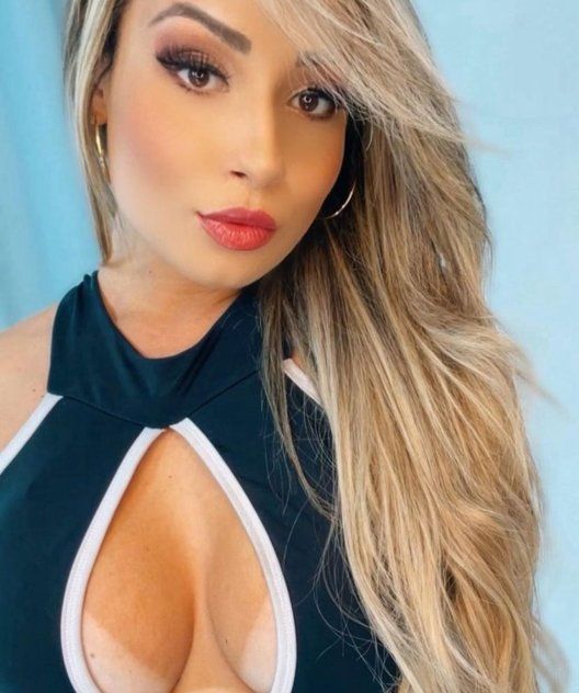 Sexy, playful, and dr 3