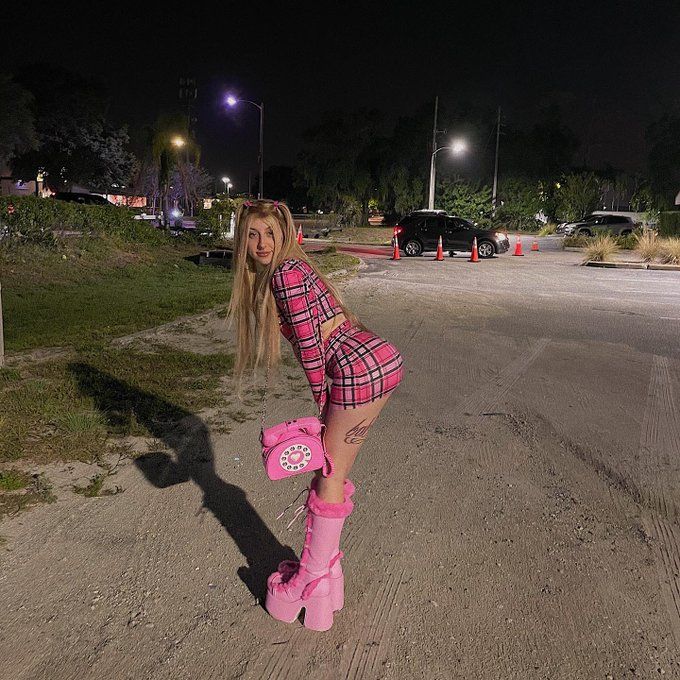 Emily 2