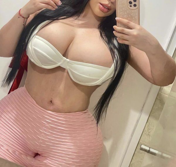 Nicolee 2