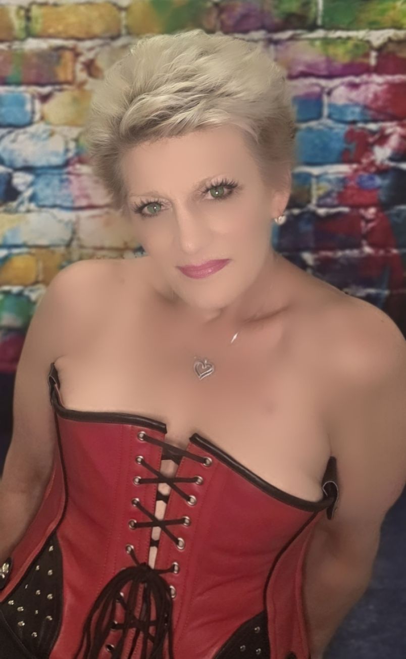 Roxanne Lane 11