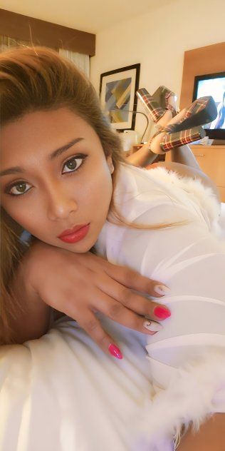 BETSY  in Plymouth 3