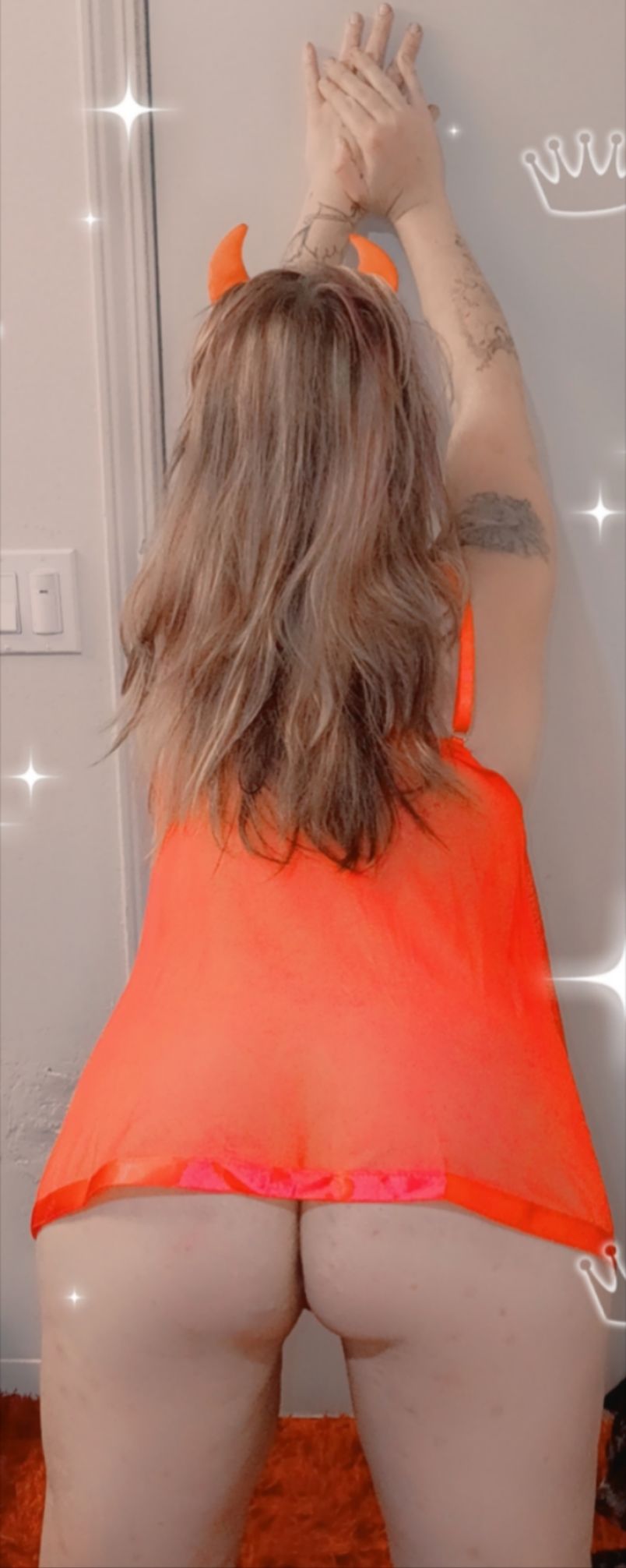 Nikkikittydouble Trou 2