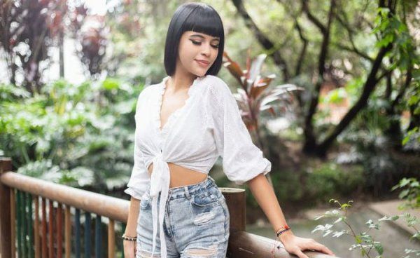 Carla 210-704-7186 2