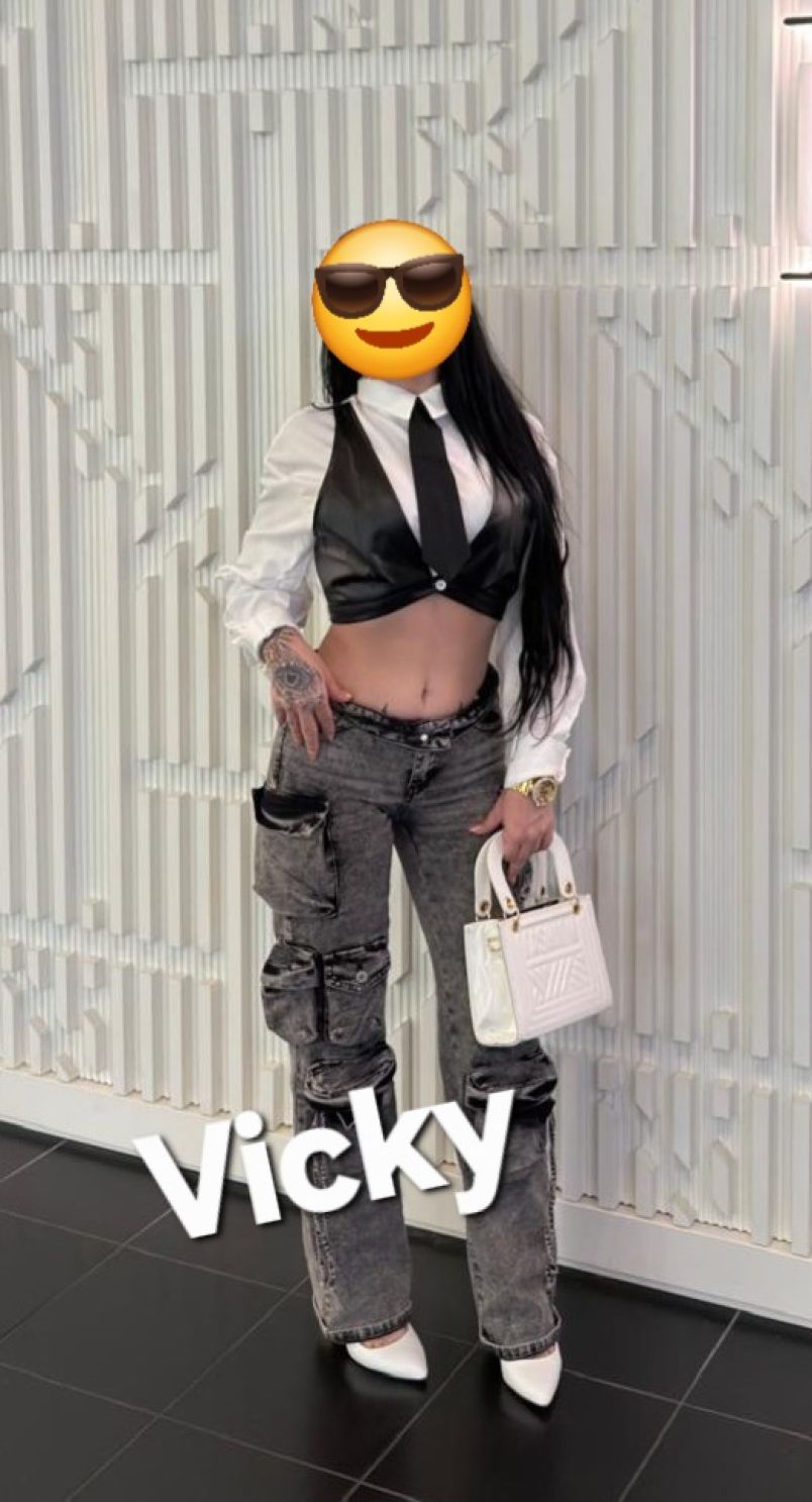 Vicky 7