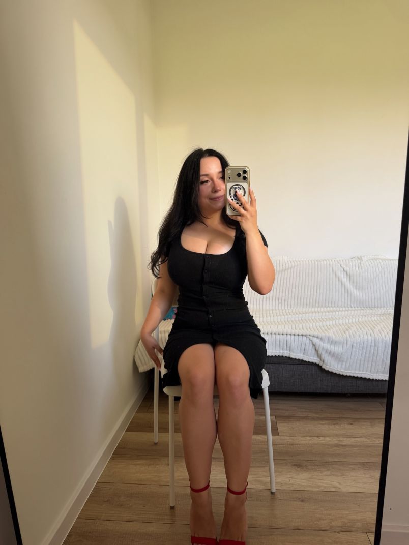 Santos Nicole 2
