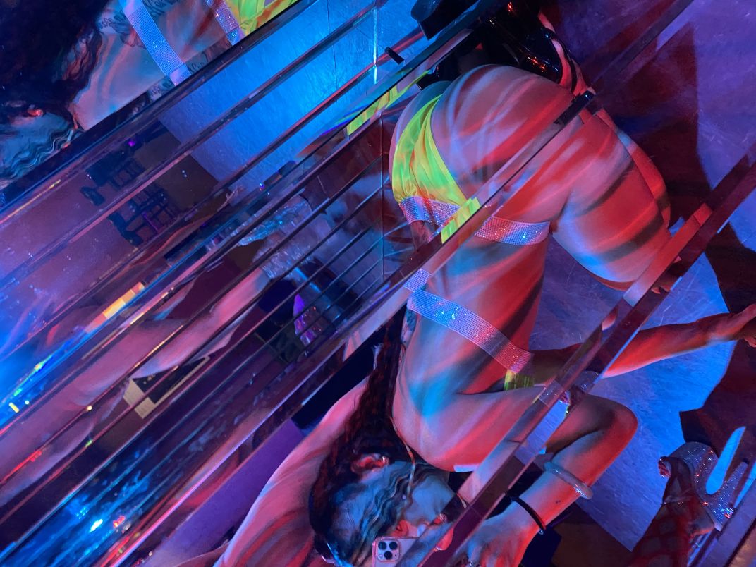 Donts Xgreek Xbb Kiss 1