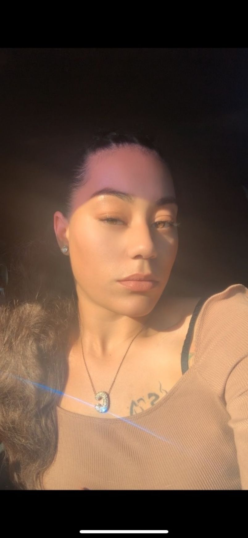 REVIEWED Escort Babyl 1